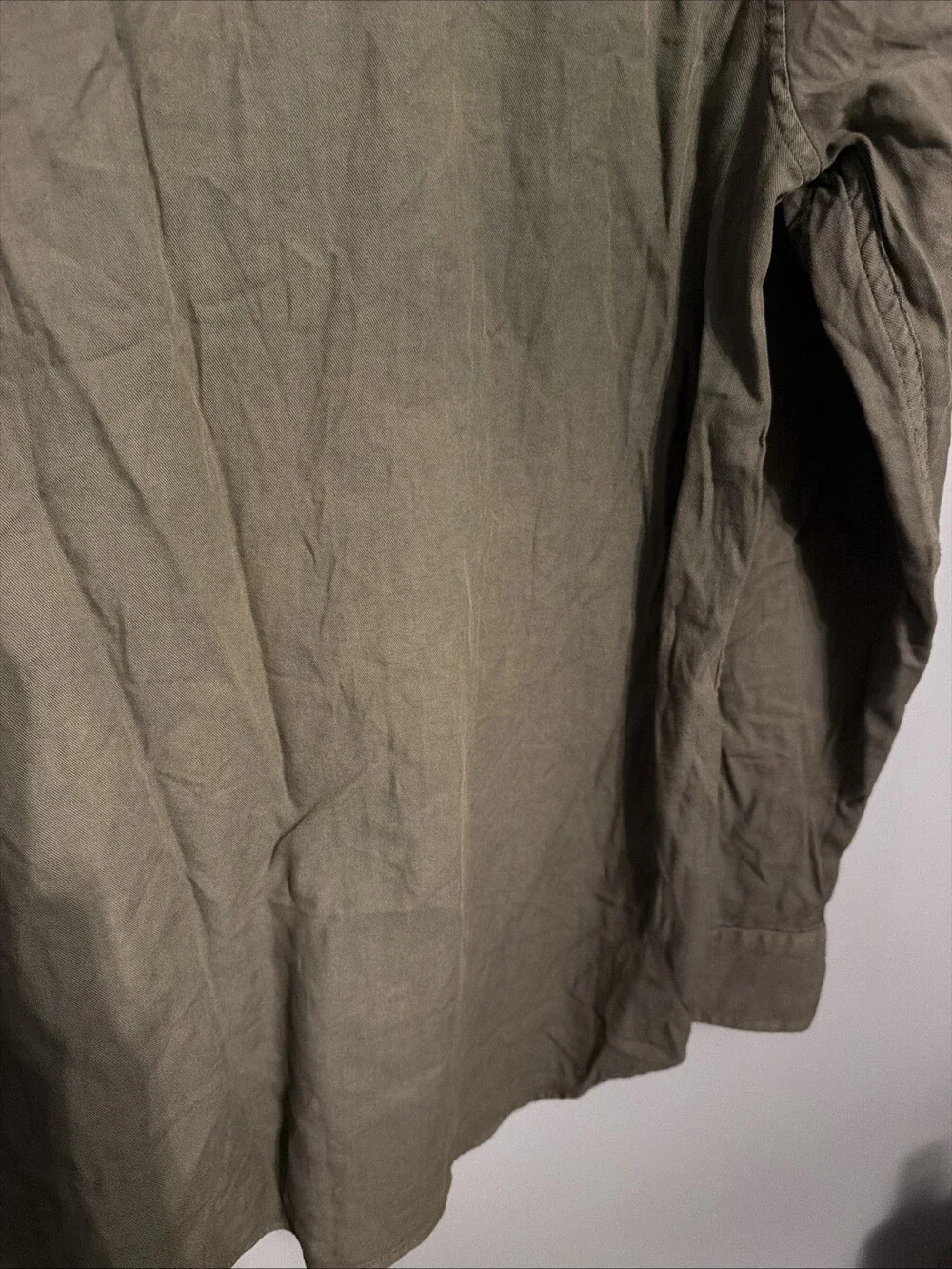 Buck Mason Men’s Medium Drab Draped Twill Two Pocket Shirt